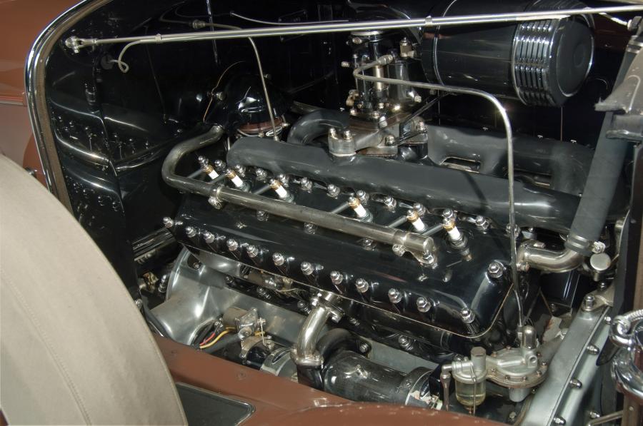  Lincoln Model K Double Windshield Phaeton 1932 года  (фото 6 из 19)